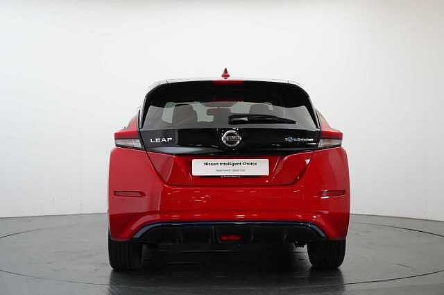 Nissan LEAF 40KW N-Connecta Auto with Sat Nav and 360 View Cameras