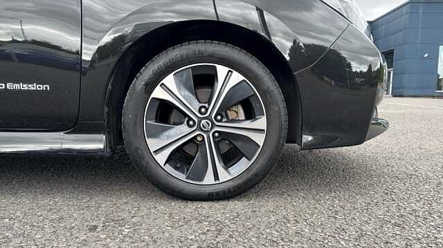 Nissan LEAF 110kW N-Connecta 40kWh 5dr Auto