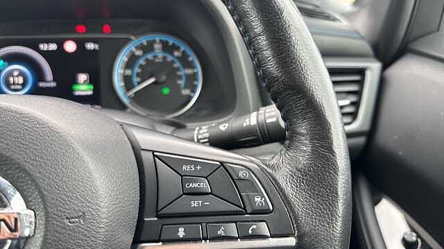 Nissan LEAF 110kW N-Connecta 40kWh 5dr Auto