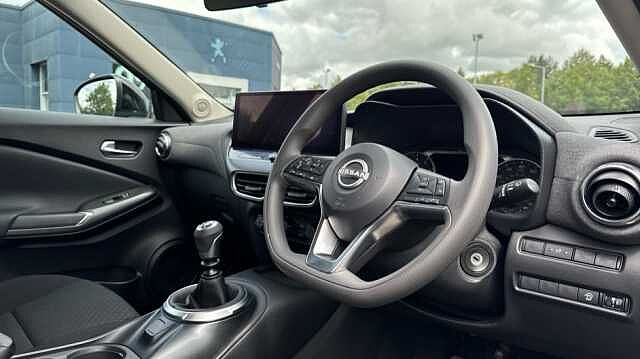 Nissan Juke 1.0 DiG-T Acenta Premium 5dr