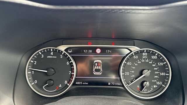 Nissan Juke 1.0 DiG-T Acenta Premium 5dr