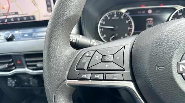 Nissan Juke 1.0 DiG-T Acenta Premium 5dr