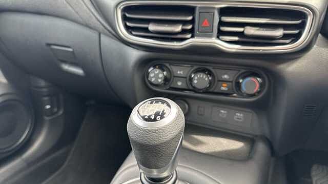 Nissan Juke 1.0 DiG-T Acenta Premium 5dr