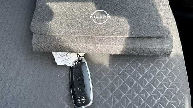 Nissan Juke JUKE 1.0 DiG-T 114 N-Connecta 5dr