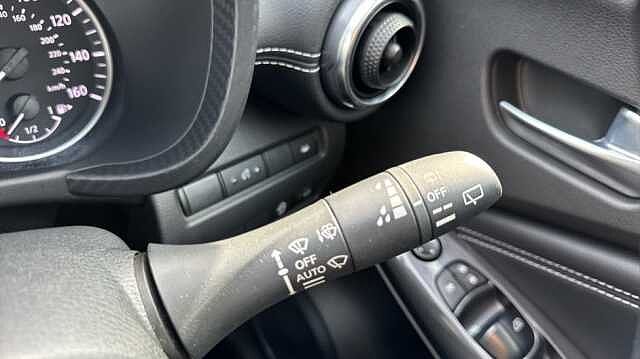 Nissan Juke JUKE 1.0 DiG-T 114 N-Connecta 5dr