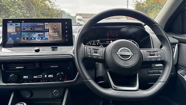 Nissan Qashqai 1.3 DiG-T MH Acenta Premium 5dr