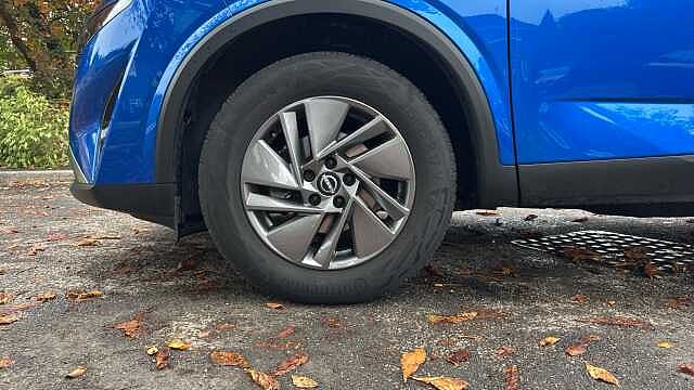 Nissan Qashqai 1.3 DiG-T MH Acenta Premium 5dr