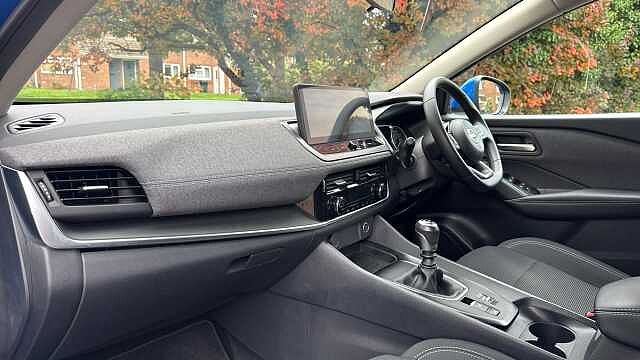 Nissan Qashqai 1.3 DiG-T MH Acenta Premium 5dr