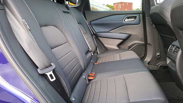 Nissan Qashqai Hatchback 1.3 DiG-T MH Tekna 5