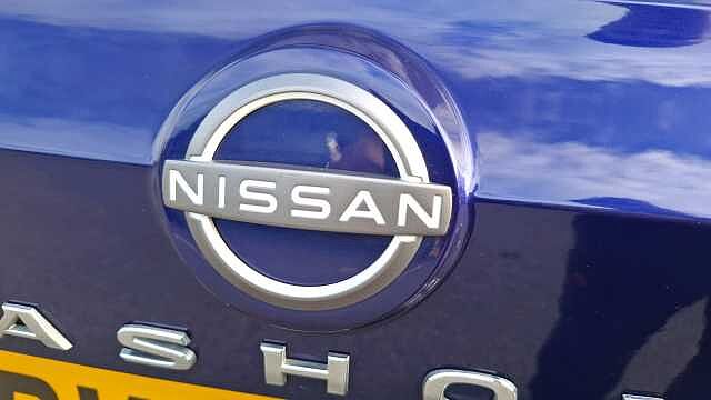 Nissan Qashqai Hatchback 1.3 DiG-T MH Tekna 5