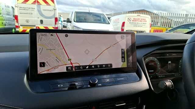 Nissan Qashqai Hatchback 1.3 DiG-T MH Tekna 5