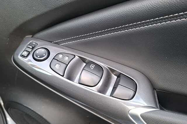 Nissan Juke 1.0 DiG-T 114 N-Connecta 5dr