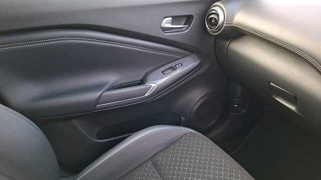 Nissan Juke 1.0 DiG-T 114 N-Connecta 5dr