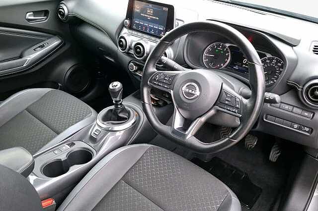 Nissan Juke 1.0 DiG-T 114 N-Connecta 5dr