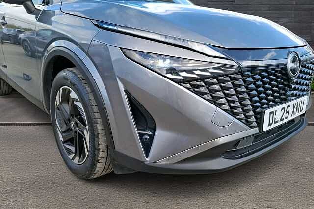 Nissan Qashqai 1.3 Dig-t MH N-connecta [glass