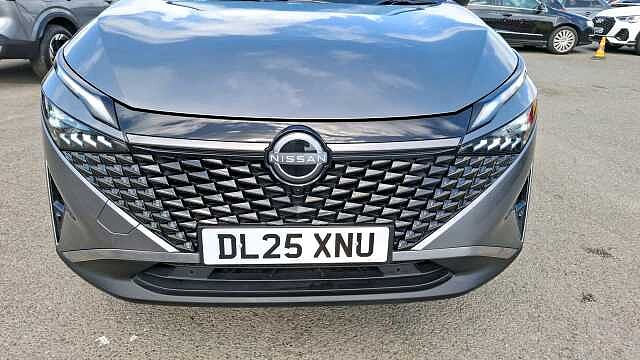 Nissan Qashqai 1.3 Dig-t MH N-connecta [glass