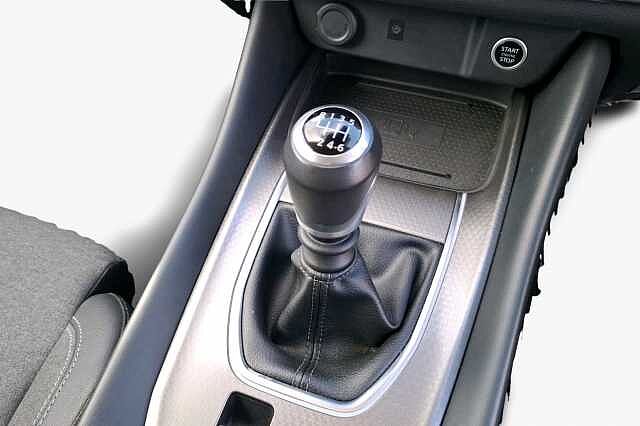 Nissan Qashqai 1.3 Dig-t MH N-connecta [glass