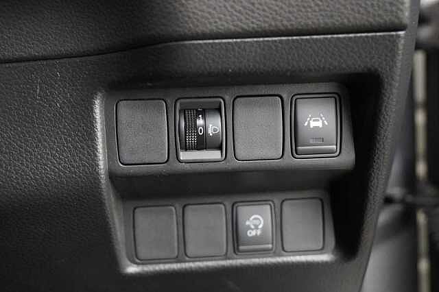 Nissan Qashqai 1.3 DIG-T 160 Acenta Premium with Sat Nav and Rear View Camera