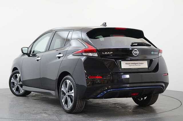 Nissan LEAF 40KW 10 Limited Edition Auto with Sat Nav and 360 View Cameras