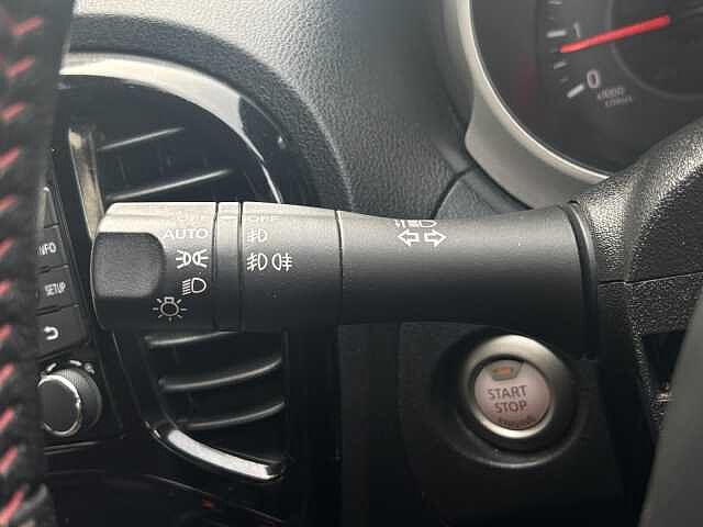 Nissan Juke 1.6 N-Connecta 5dr Xtronic