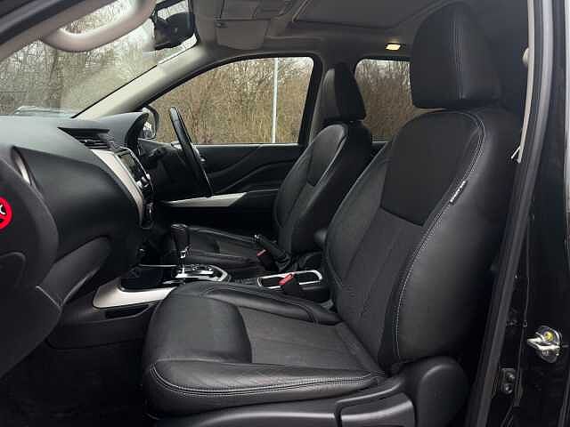 Nissan Navara Double Cab Pick Up N-Guard 2.3dCi 190 TT 4WD Auto