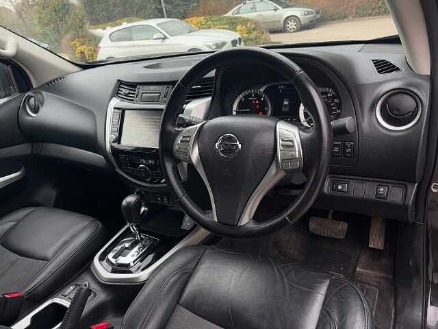 Nissan Navara Double Cab Pick Up N-Guard 2.3dCi 190 TT 4WD Auto