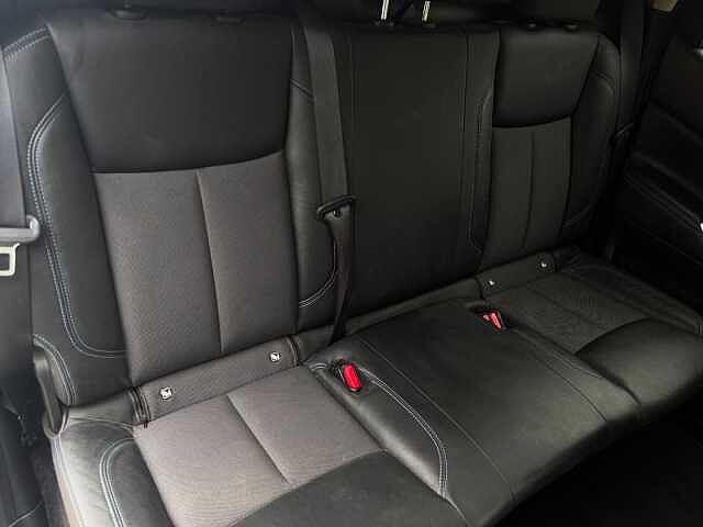 Nissan Navara Double Cab Pick Up N-Guard 2.3dCi 190 TT 4WD Auto