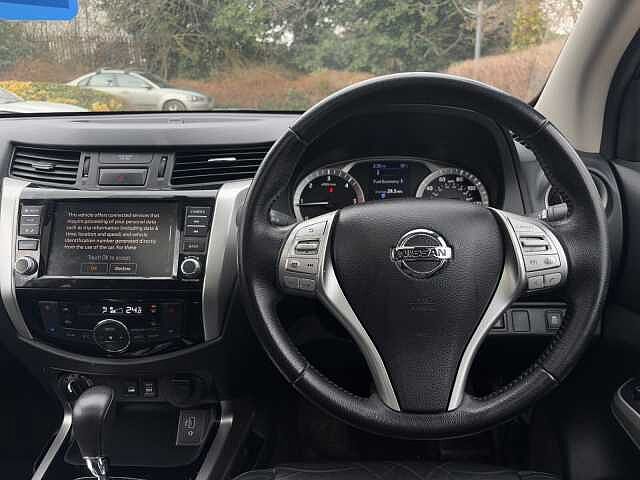 Nissan Navara Double Cab Pick Up N-Guard 2.3dCi 190 TT 4WD Auto