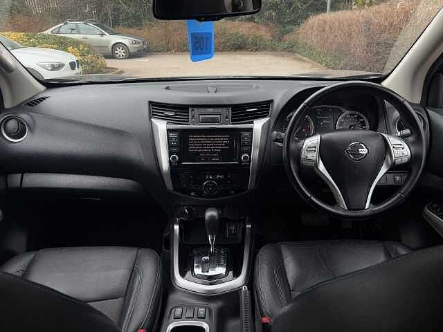 Nissan Navara Double Cab Pick Up N-Guard 2.3dCi 190 TT 4WD Auto
