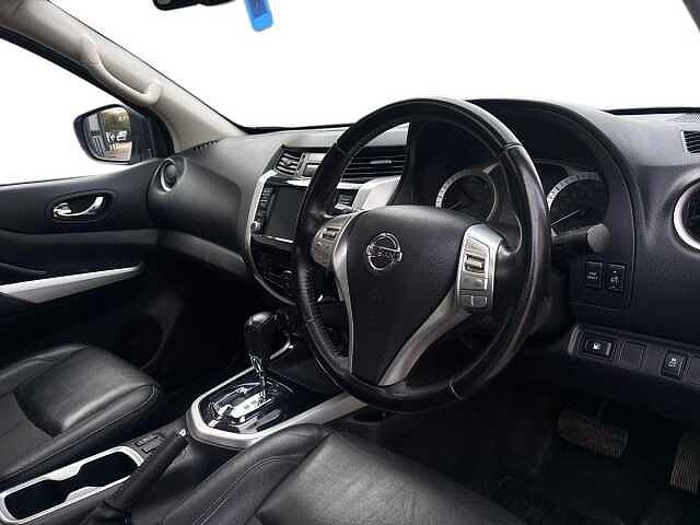 Nissan Navara Double Cab Pick Up N-Guard 2.3dCi 190 TT 4WD Auto