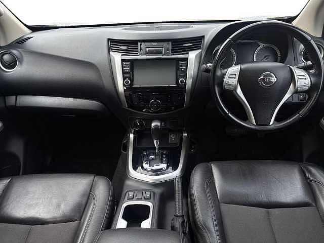 Nissan Navara Double Cab Pick Up N-Guard 2.3dCi 190 TT 4WD Auto