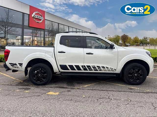 Nissan Navara Double Cab Pick Up N-Guard 2.3dCi 190 TT 4WD Auto