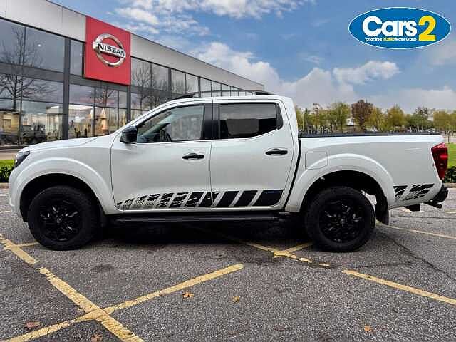 Nissan Navara Double Cab Pick Up N-Guard 2.3dCi 190 TT 4WD Auto