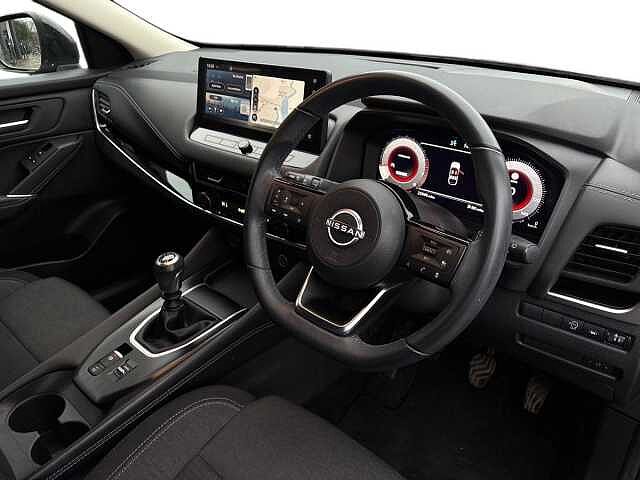 Nissan Qashqai 1.3 DiG-T MH N-Connecta 5dr