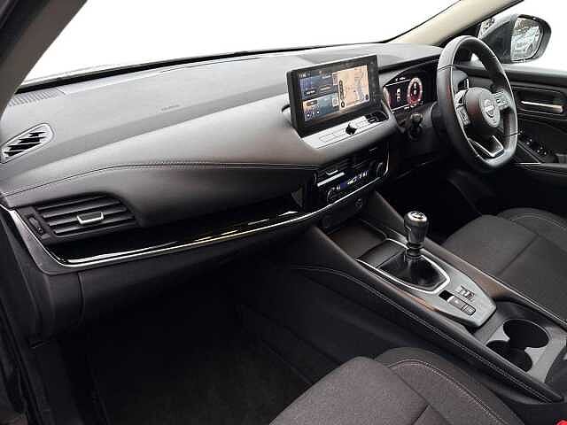 Nissan Qashqai 1.3 DiG-T MH N-Connecta 5dr