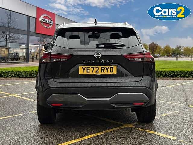 Nissan Qashqai 1.3 DiG-T MH N-Connecta 5dr