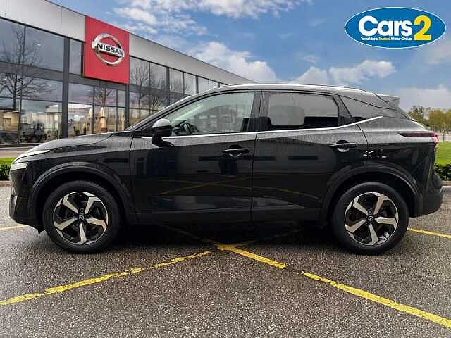 Nissan Qashqai 1.3 DiG-T MH N-Connecta 5dr