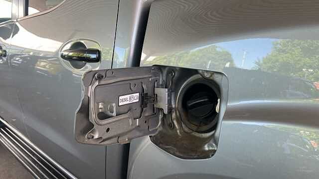 Nissan Navara NAVARA Double Cab Pick Up N-Guard 2.3dCi 190 TT 4WD Auto