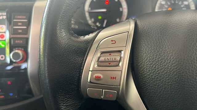 Nissan Navara NAVARA Double Cab Pick Up N-Guard 2.3dCi 190 TT 4WD Auto