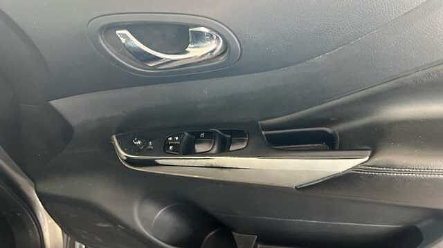 Nissan Navara NAVARA Double Cab Pick Up N-Guard 2.3dCi 190 TT 4WD Auto