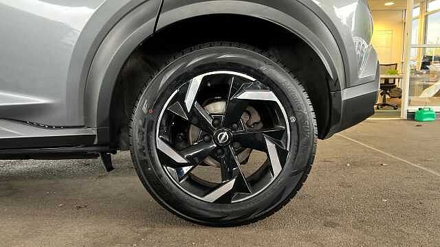 Nissan Juke 1.0 DiG-T 114 N-Connecta 5dr