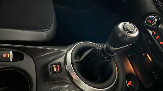 Nissan Juke 1.0 DiG-T 114 N-Connecta 5dr