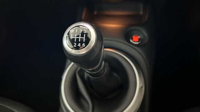 Nissan Juke 1.0 DiG-T 114 N-Connecta 5dr