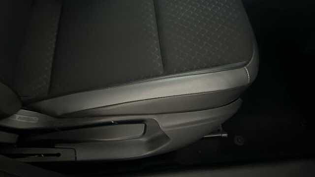 Nissan Juke 1.0 DiG-T 114 N-Connecta 5dr