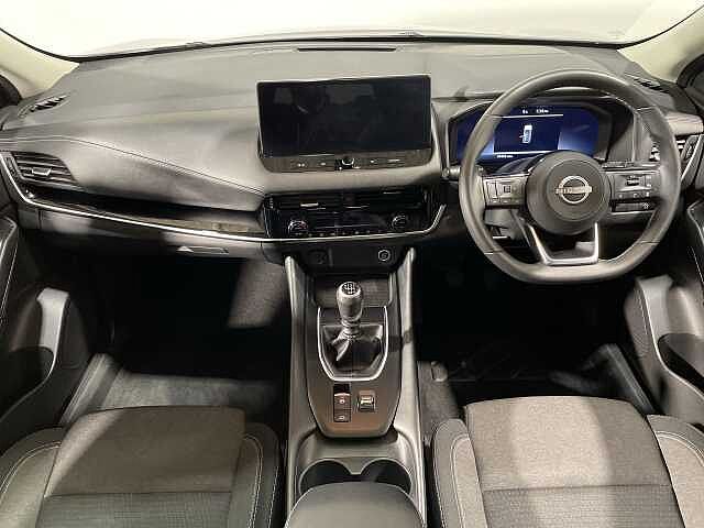 Nissan Qashqai 1.3 DiG-T MH N-Connecta 5dr