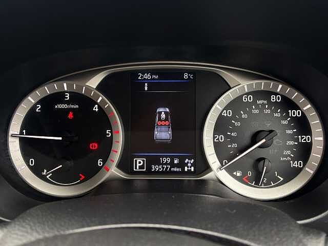 Nissan Navara Double Cab Pick Up N-Guard 2.3dCi 190 TT 4WD Auto