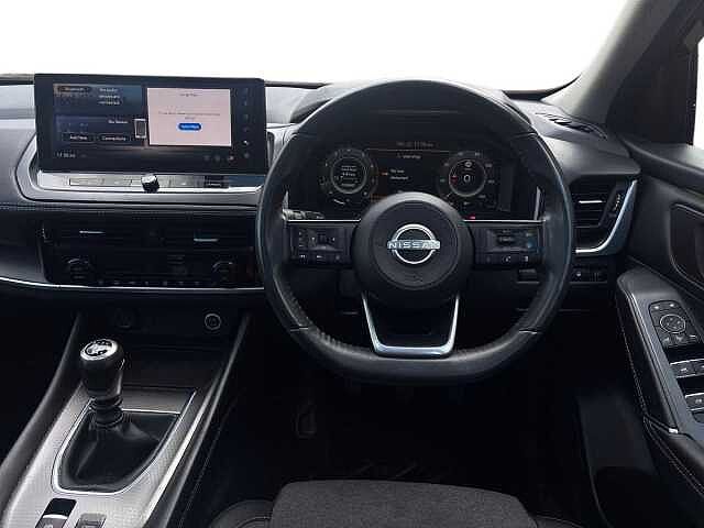 Nissan Qashqai 1.3 DiG-T MH N-Connecta 5dr