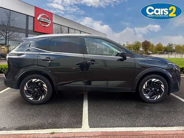 Nissan Qashqai 1.3 DiG-T MH N-Connecta 5dr