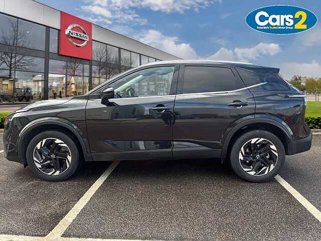 Nissan Qashqai 1.3 DiG-T MH N-Connecta 5dr