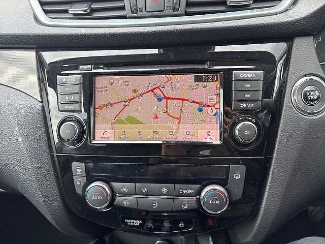 Nissan Qashqai 1.3 DiG-T N-Connecta 5dr